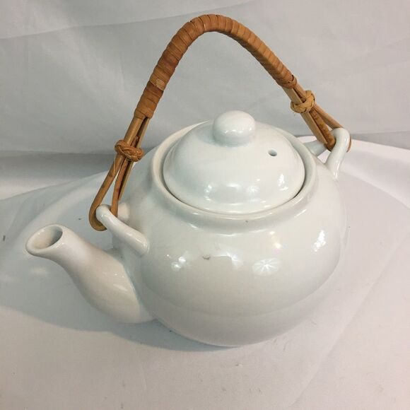 Pier 1 Sakai Bamboo Handle White Porcelain Teapot - Picture 4 of 7